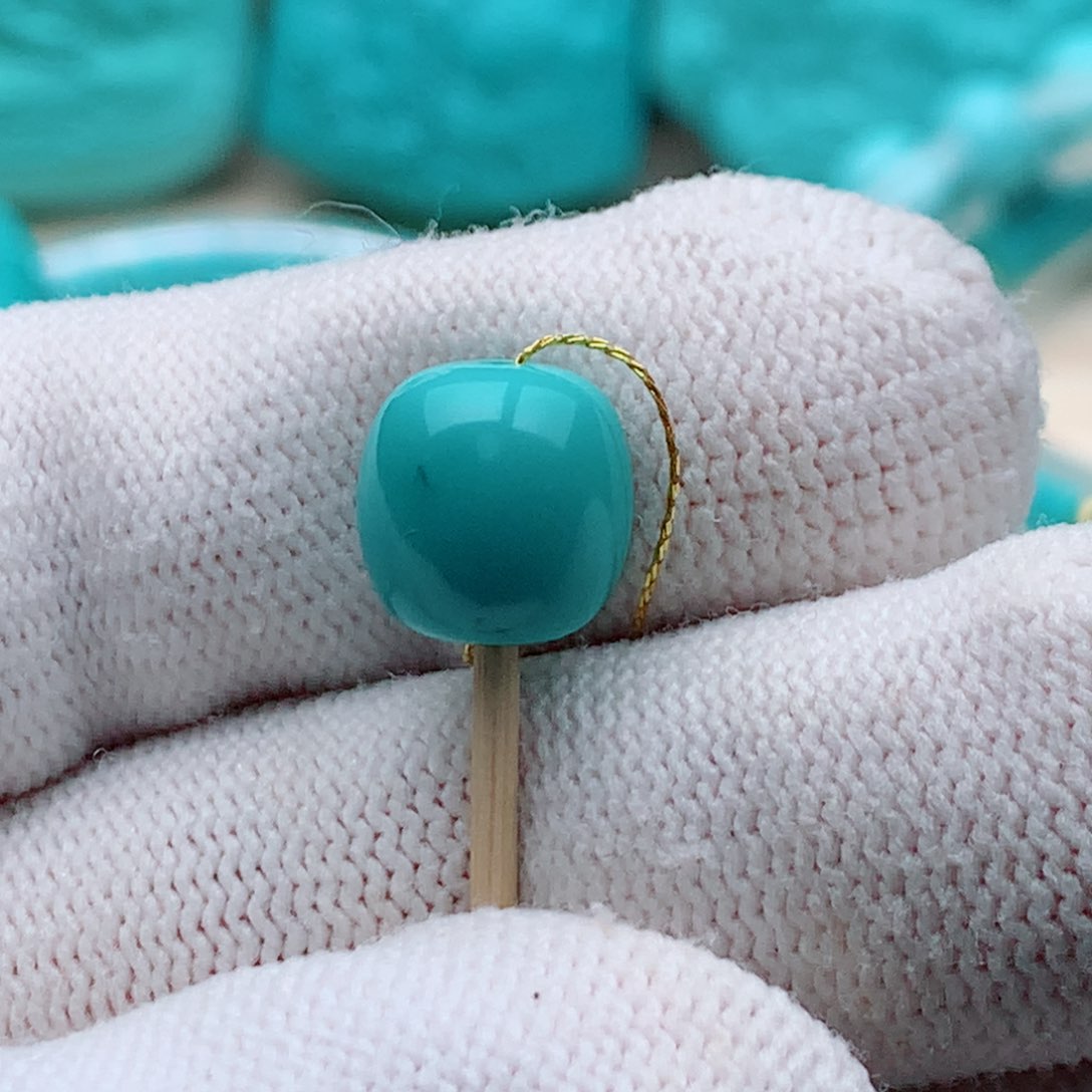 绿松石颈饰未镶嵌