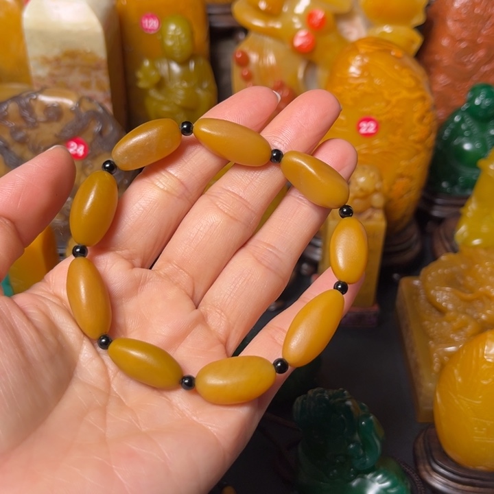 寿山石印石小*哥题材：工艺品