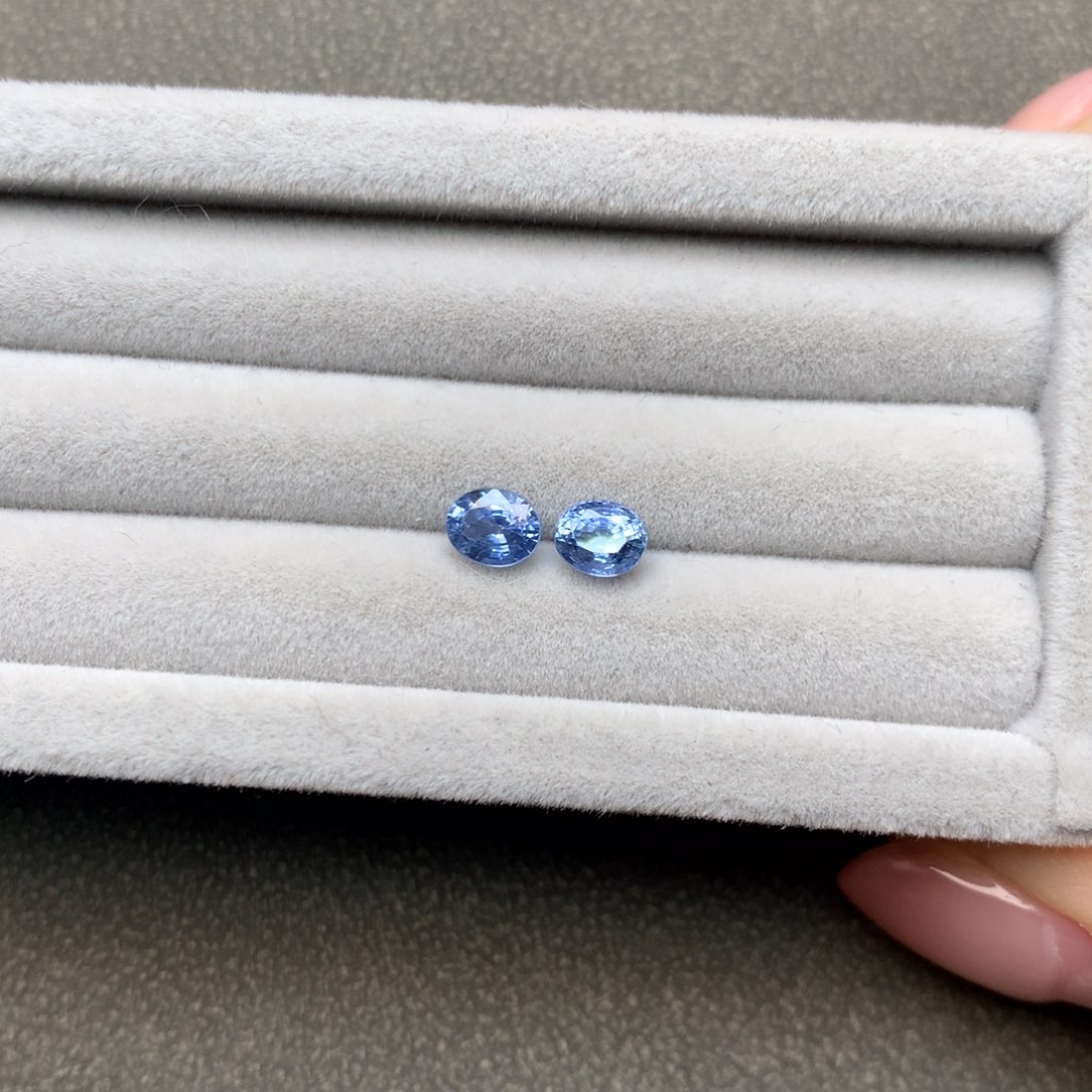 蓝宝石裸石未镶嵌天然蓝宝石2颗1.06ct