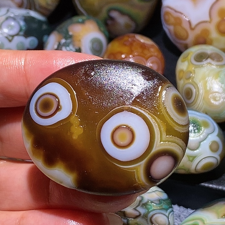 玛瑙/玉髓未镶嵌珠宝奇石21