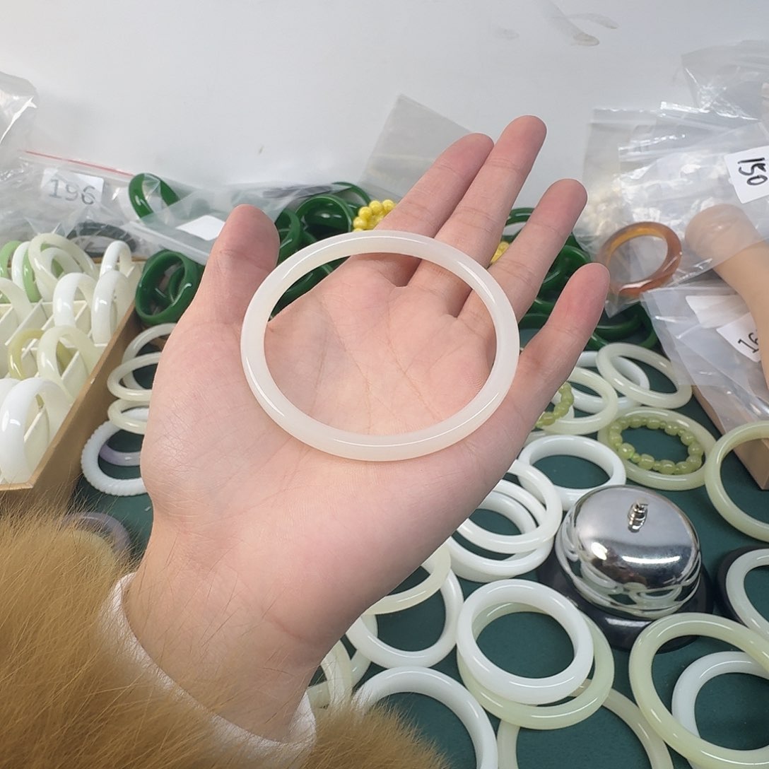 和田玉（糖玉）手镯未镶嵌49号