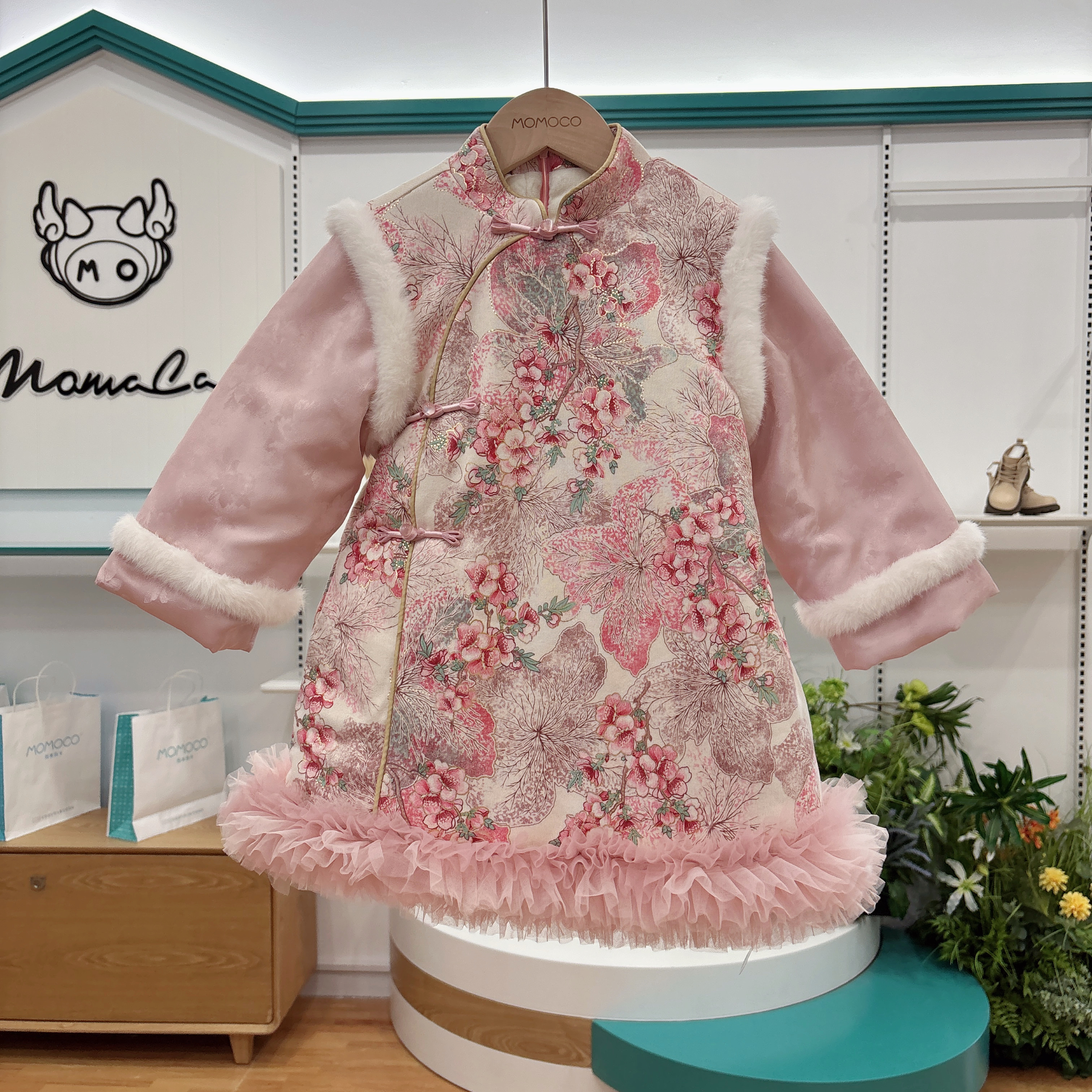 MOMOCO冬季女童新中式国风富贵毛毛连衣裙加棉连衣裙DSM01223W