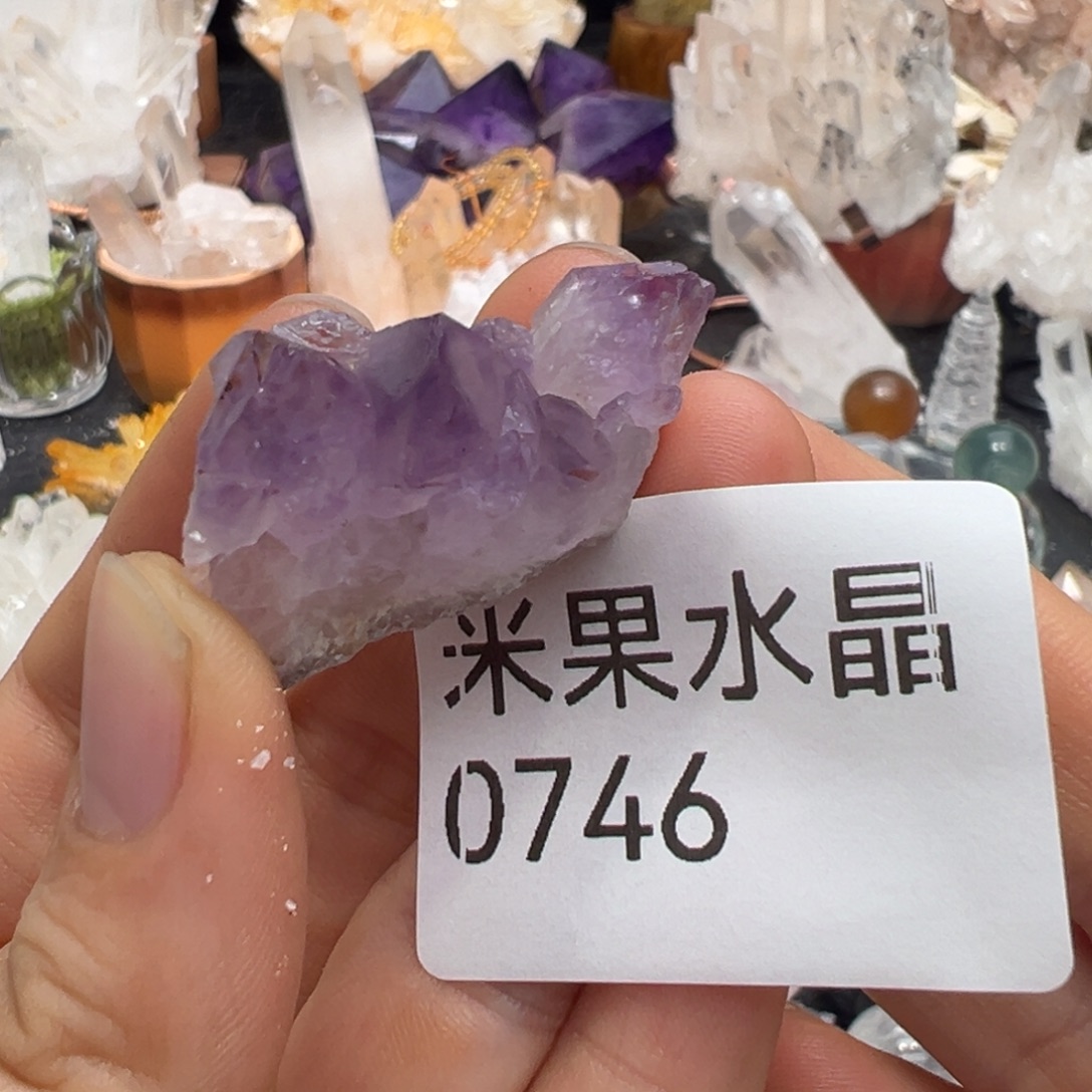 也***着珠宝半成品水晶未镶嵌