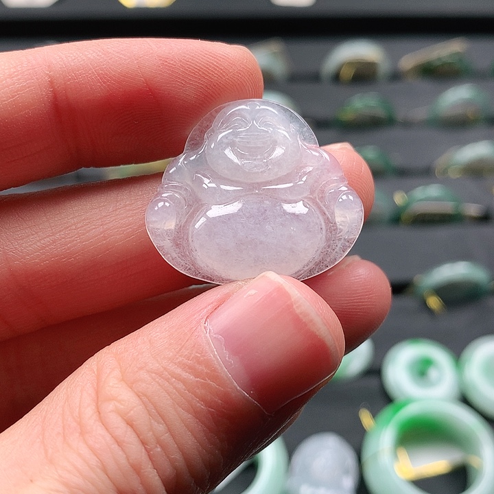 翡翠颈饰未镶嵌佛公