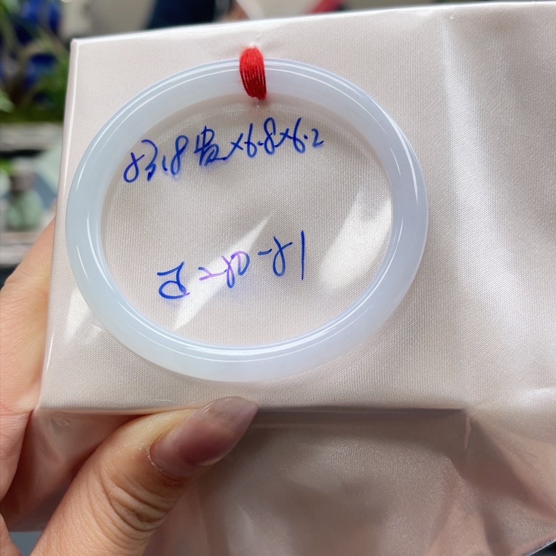 未镶嵌手镯翡翠翡翠