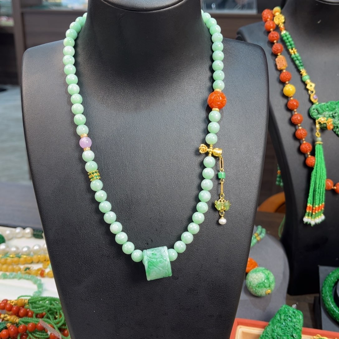 翡翠未镶嵌颈饰福利