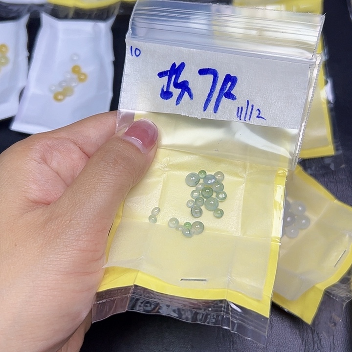 未镶嵌定制翡翠故*嚯不