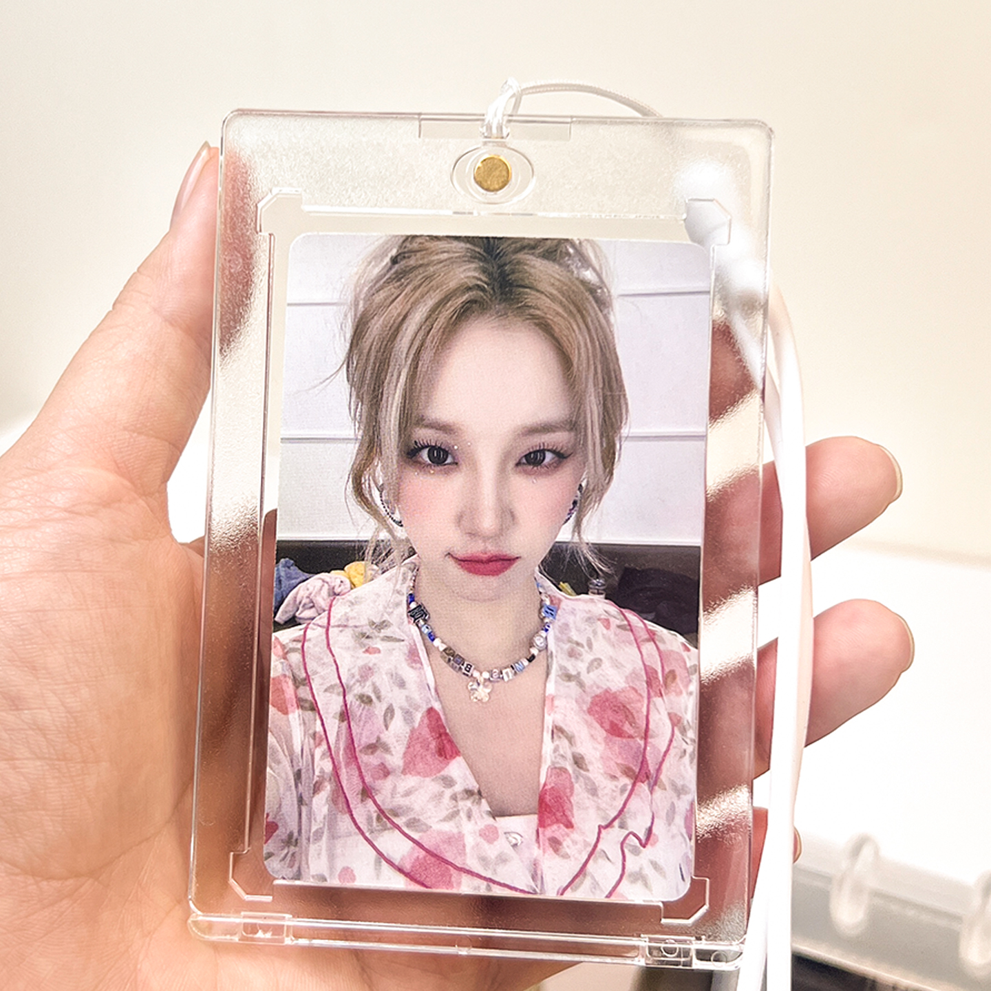 亚克力卡套透明小卡保护展示架身份证饭卡明星拍立得卡套挂绳挂件