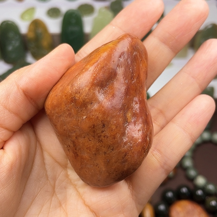 岫岩河磨玉（透闪石质玉）颈饰未镶嵌