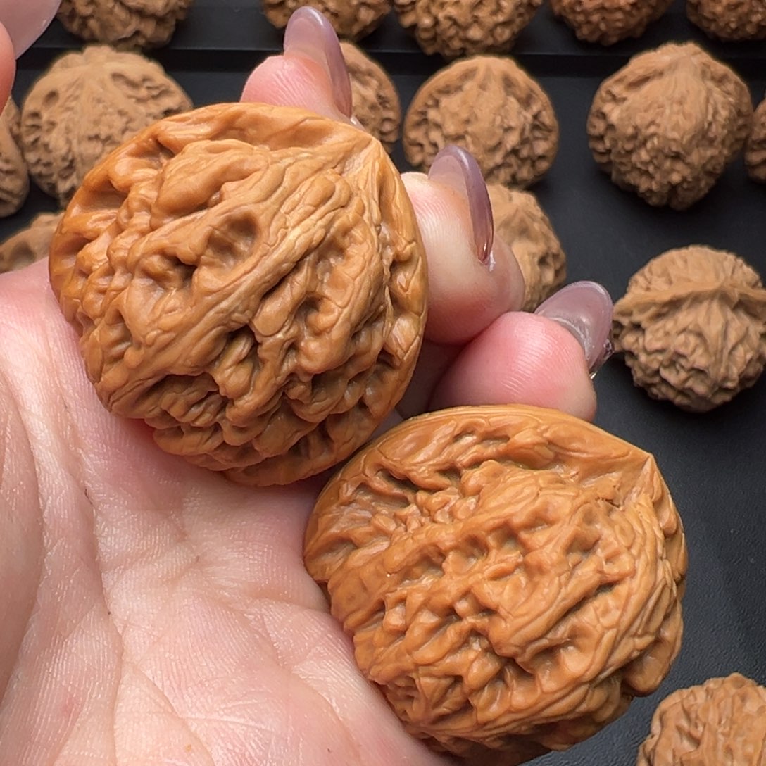 文玩核桃吊坠红锦鲤36燕