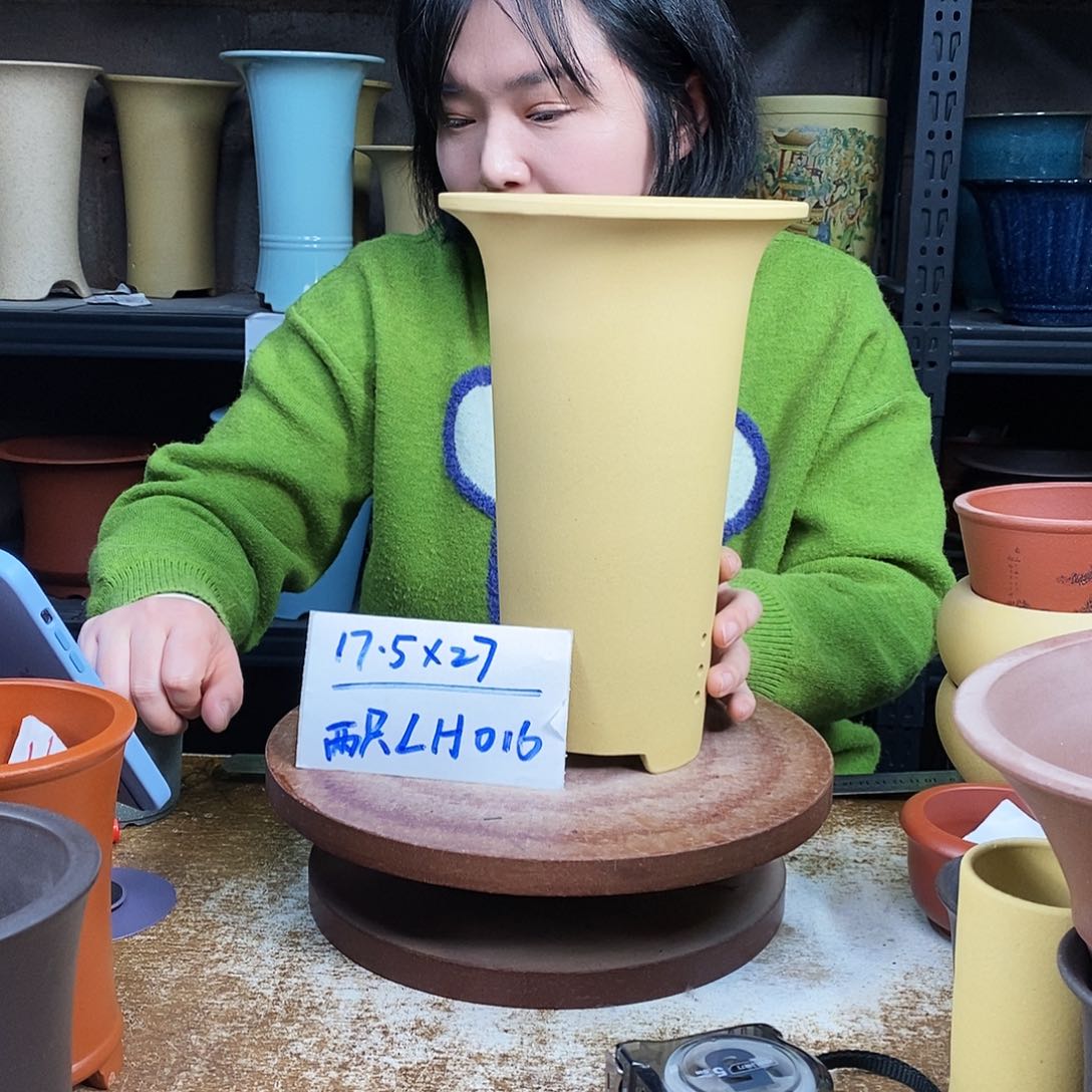 紫砂紫砂花盆两只LH016