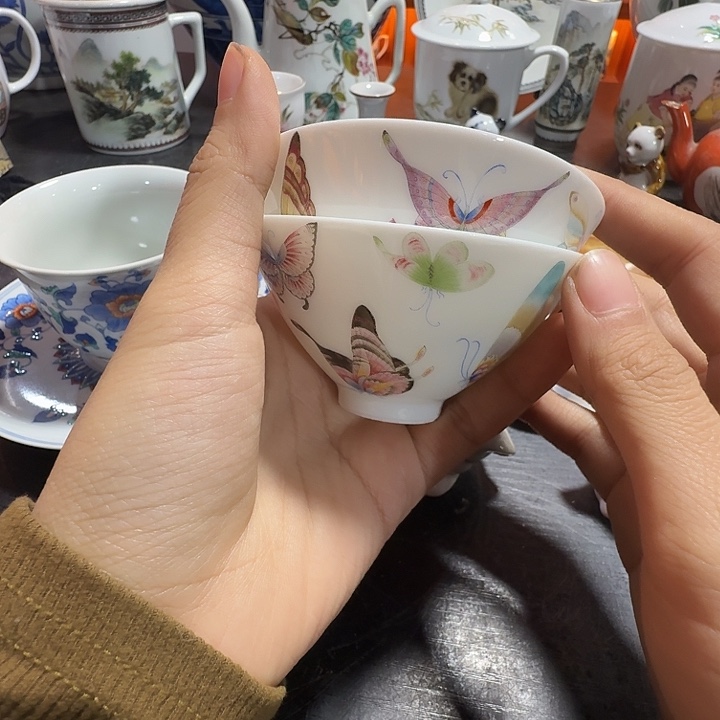 那***景景德镇的陶瓷瓷器