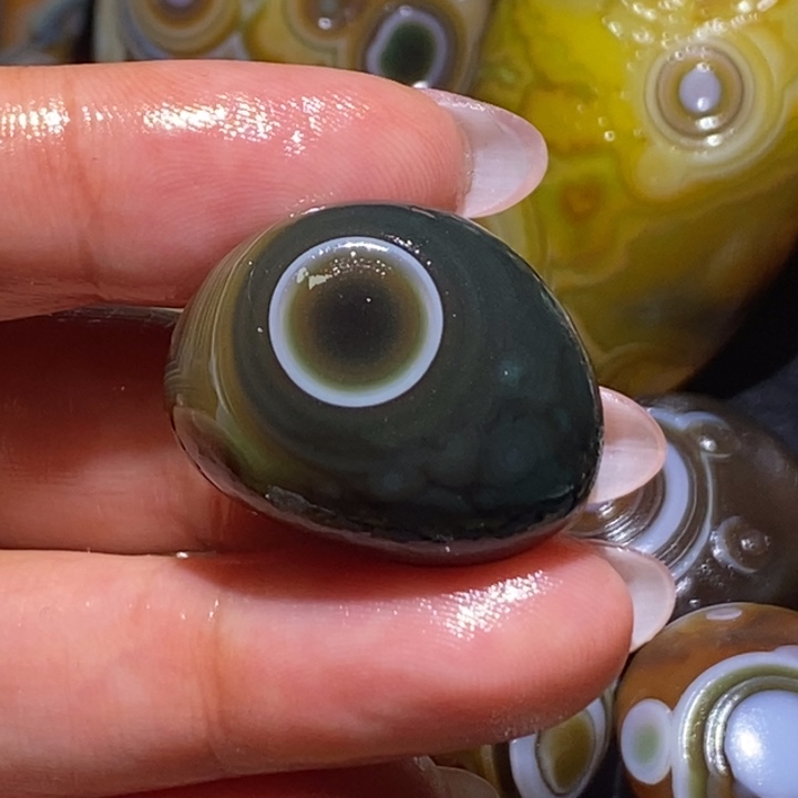 玛瑙/玉髓未镶嵌珠宝奇石14