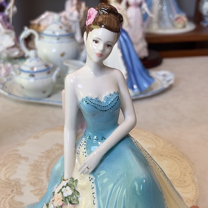 杯38节福利欧洲中古瓷器摆件