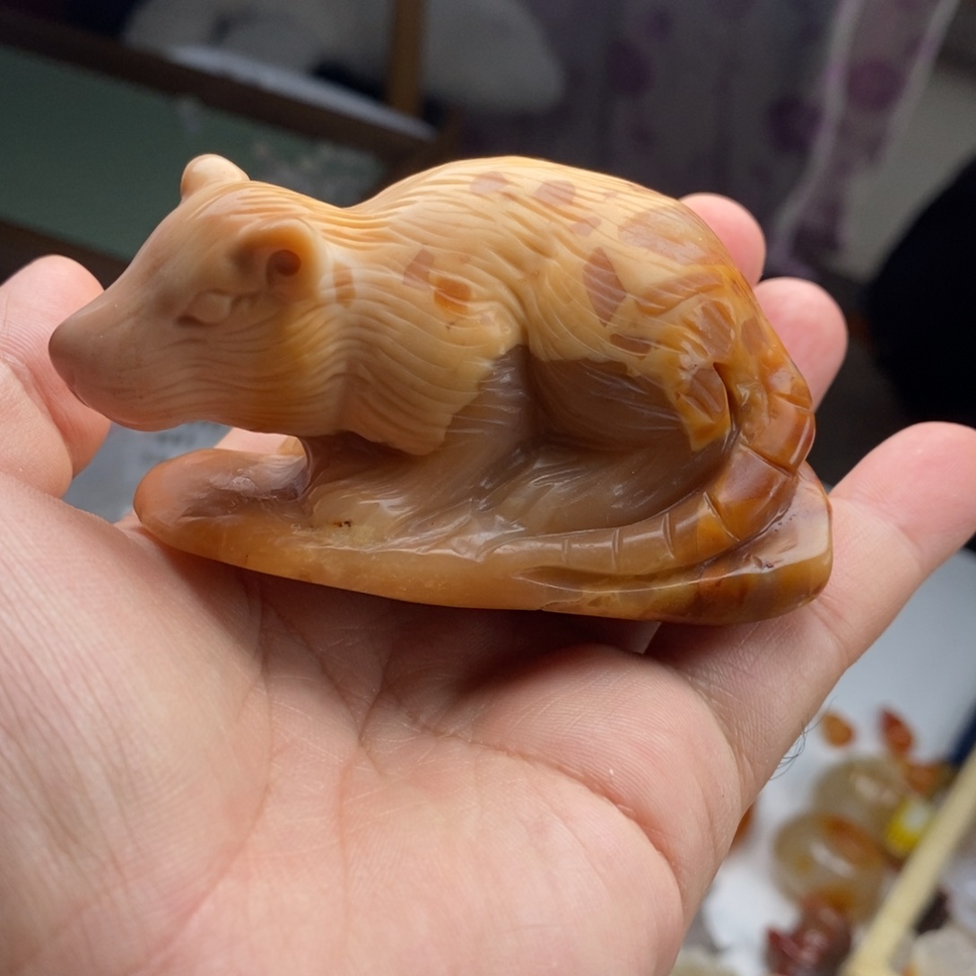 柳***柳玛瑙/玉髓未镶嵌颈饰