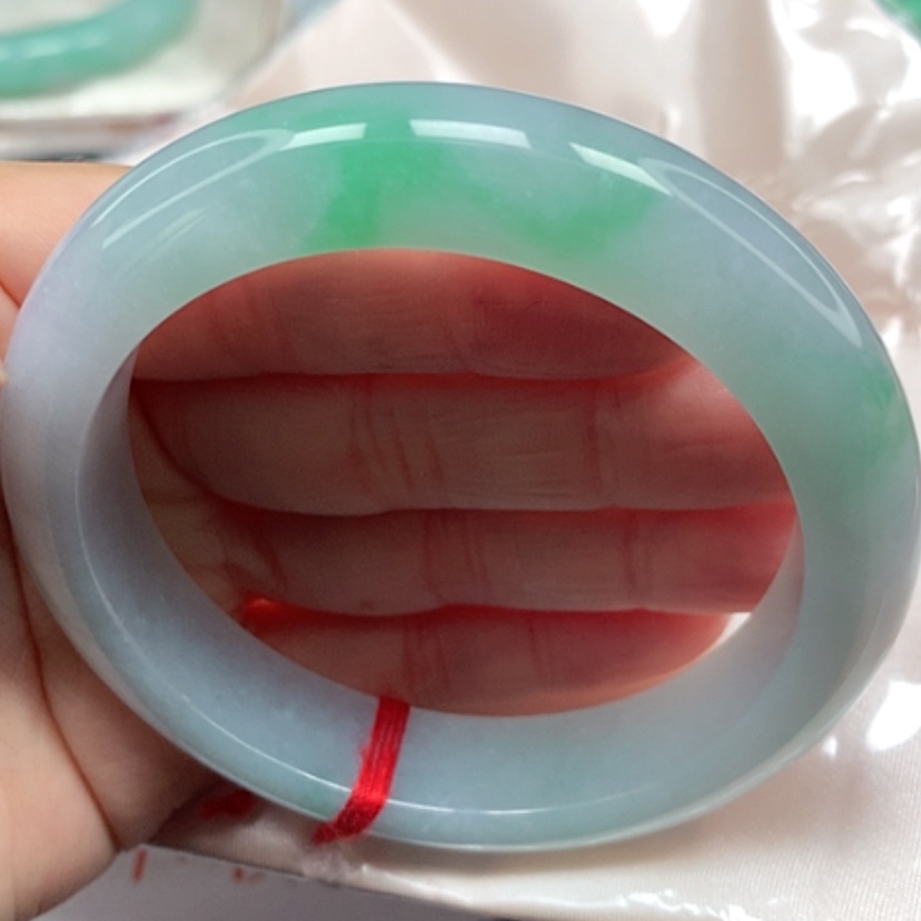 【闪购商品】翡翠手镯未镶嵌冰胶飘绿手镯5657圈11号