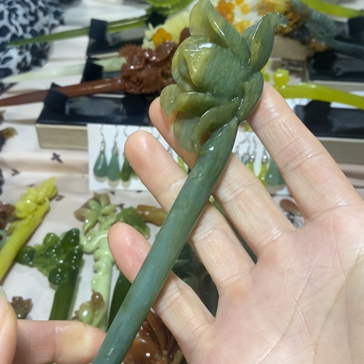 蛇纹石玉发簪未镶嵌
