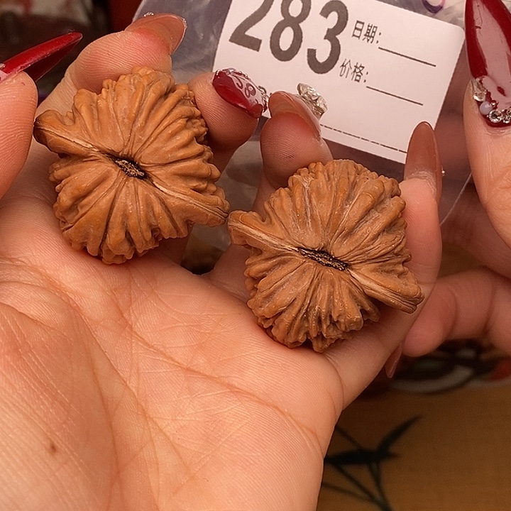文玩核桃吊坠四座楼