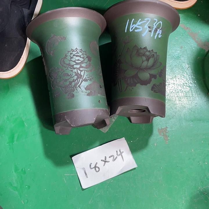 吻***雨花盆紫砂微瑕中号
