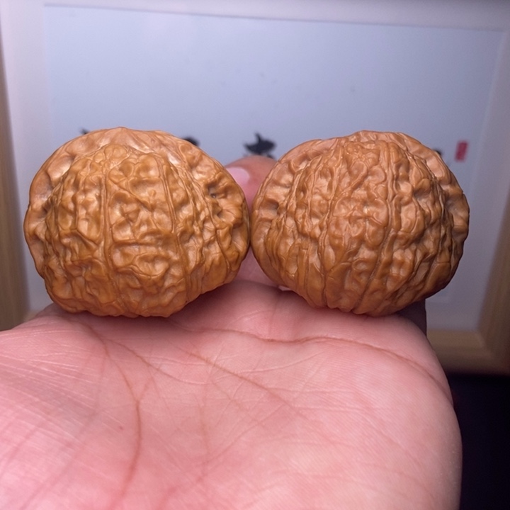 L***。核桃全品小南瓜墩