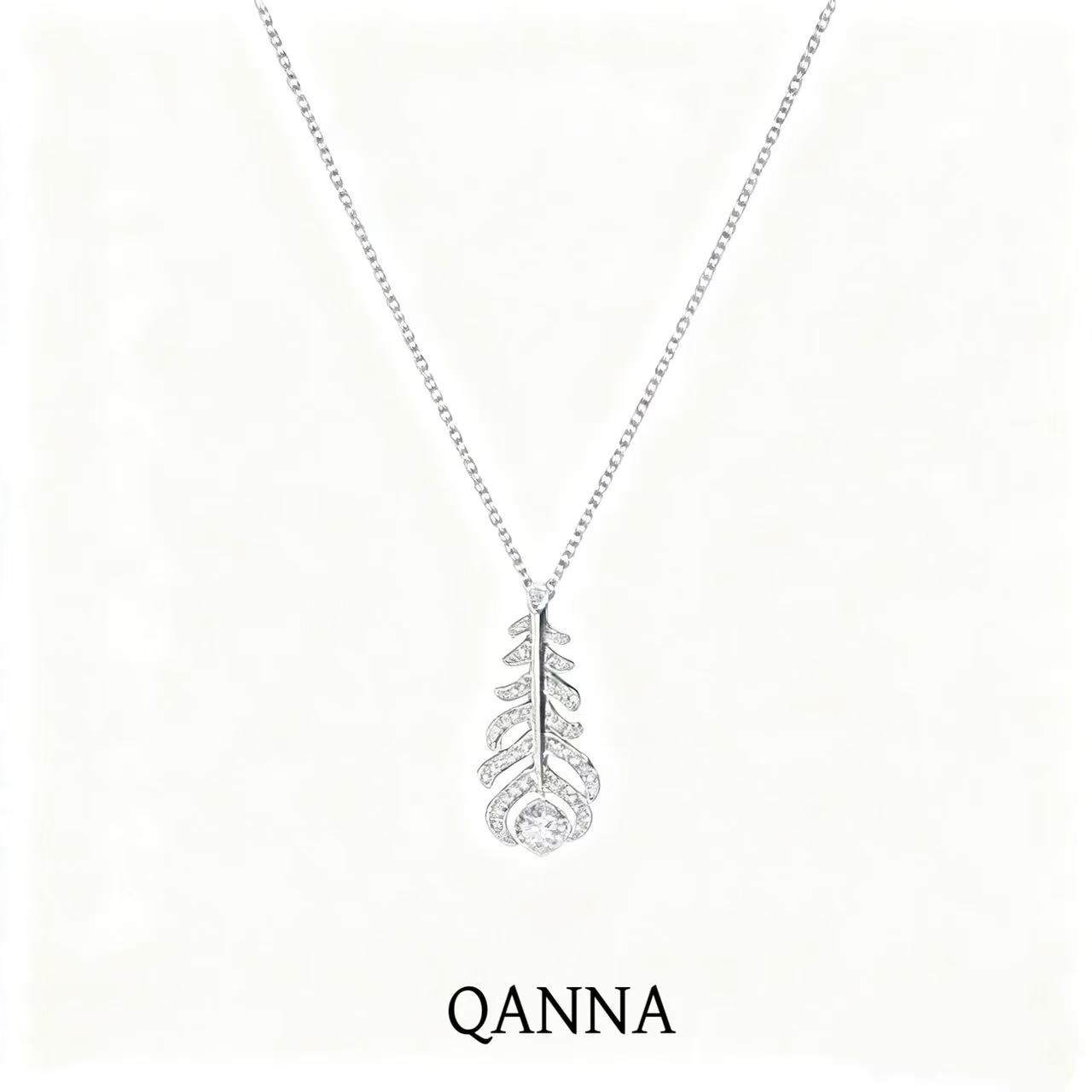 QANNA【灵动白色羽毛】【设计款】小香风轻奢精致钻石锁骨项链AY