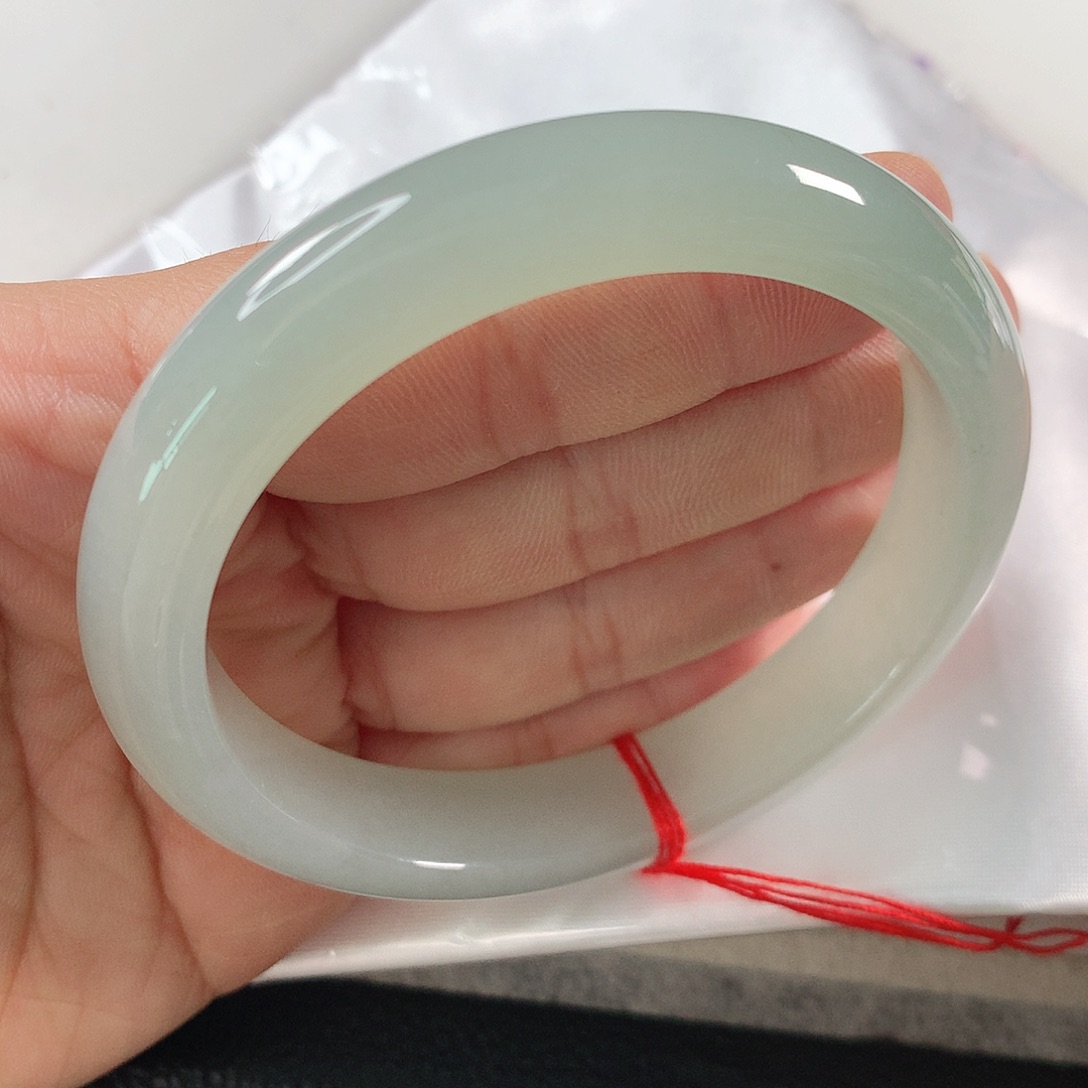 翡翠手镯未镶嵌60-61圈口 ①⑧⑤