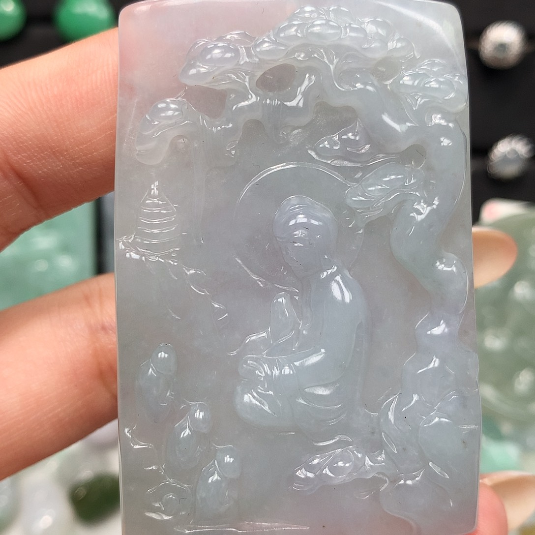 翡翠未镶嵌颈饰玉牌