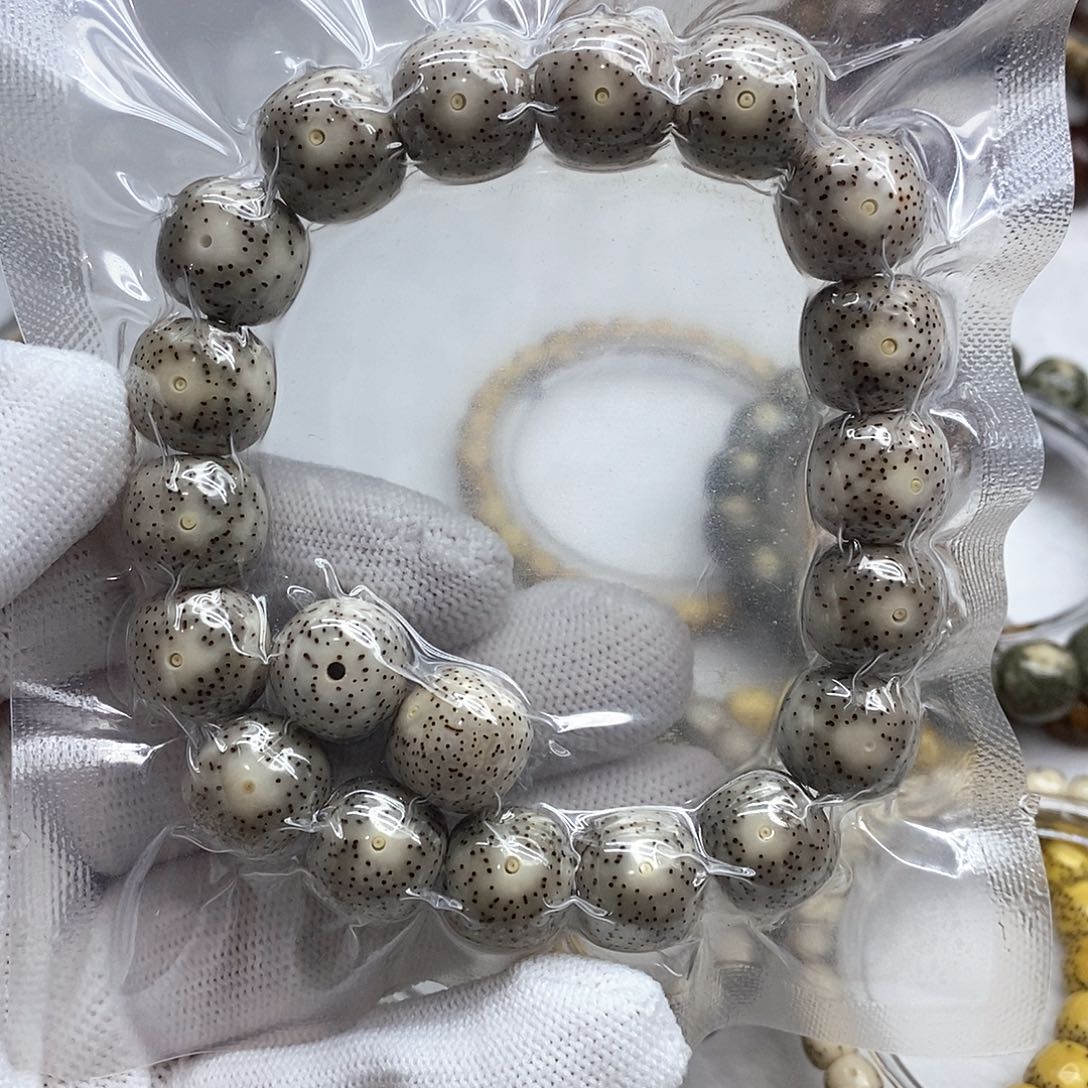 星月菩提吊坠大****儿14小细星