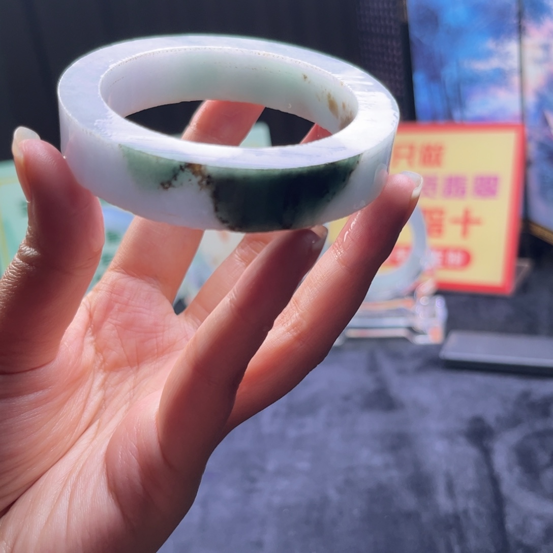 定制翡翠未镶嵌手镯手镯