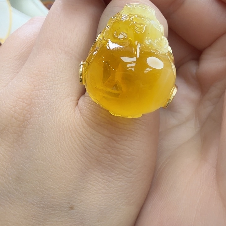 琥珀未镶嵌珠宝奇石