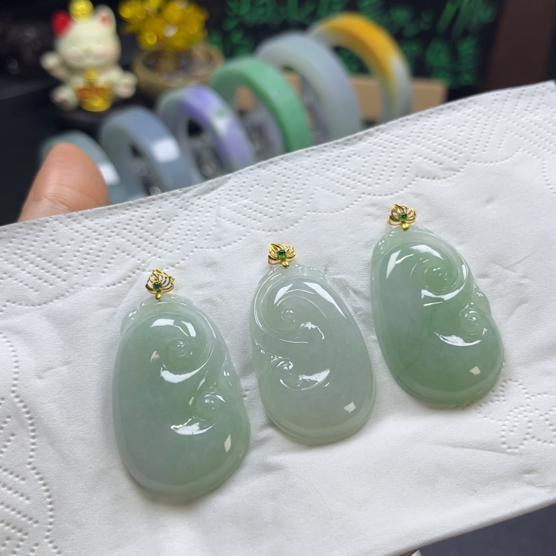 翡翠18K金镶嵌颈饰多样性发货
