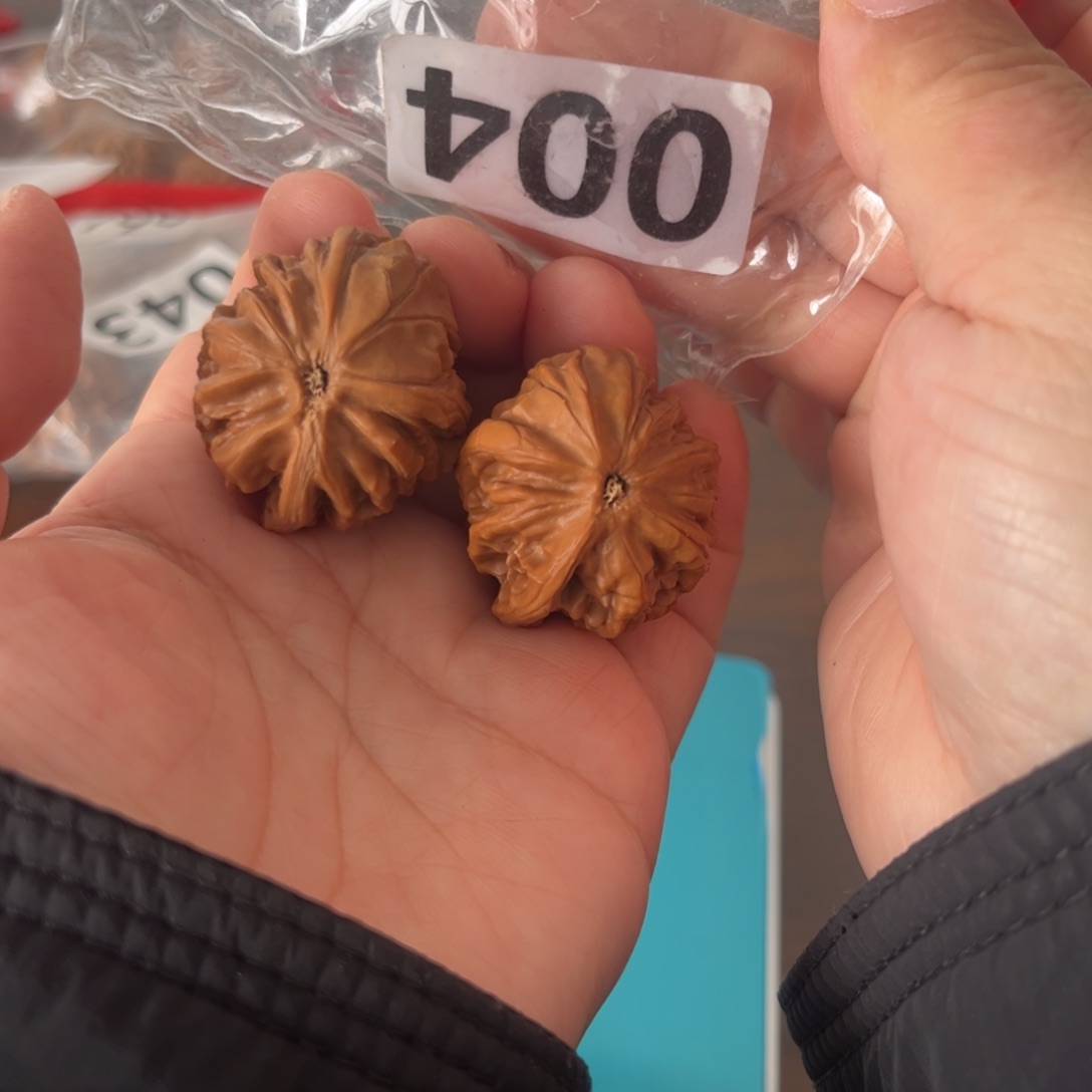 吊坠文玩核桃一根筋