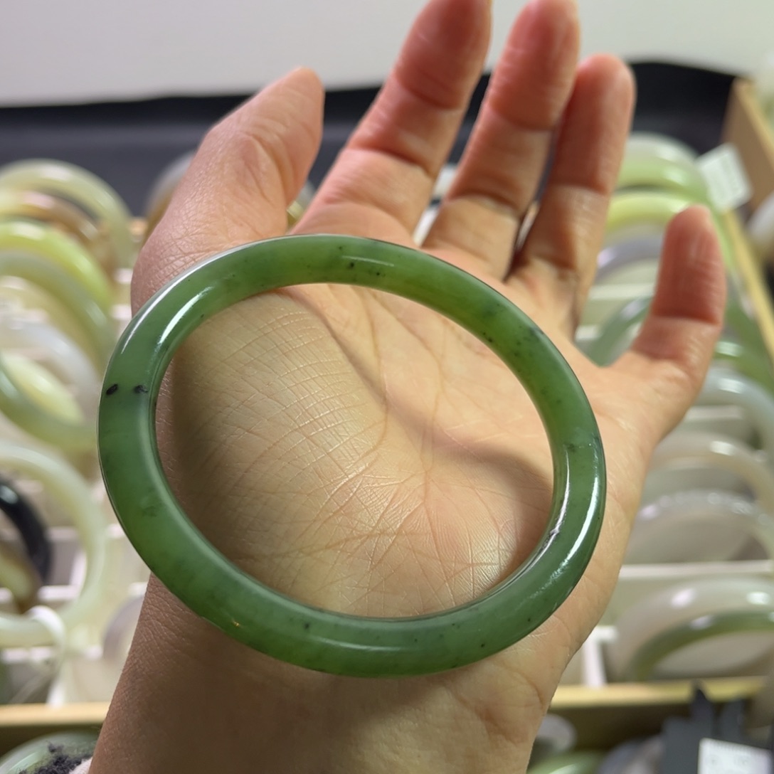 和田玉（碧玉）手镯58.5圈未镶嵌