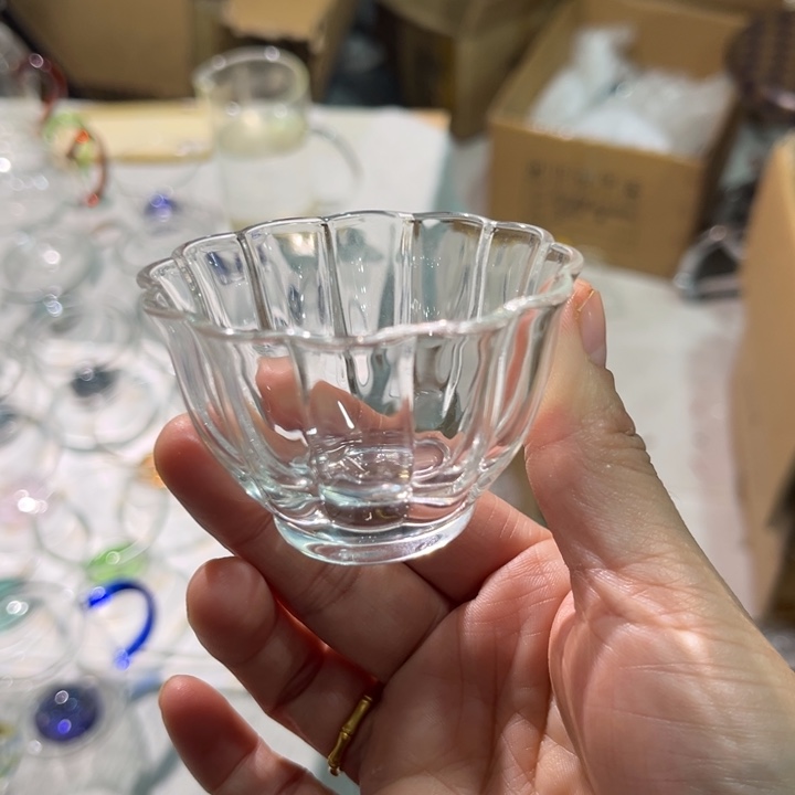 玻璃手工艺品花瓣杯两个