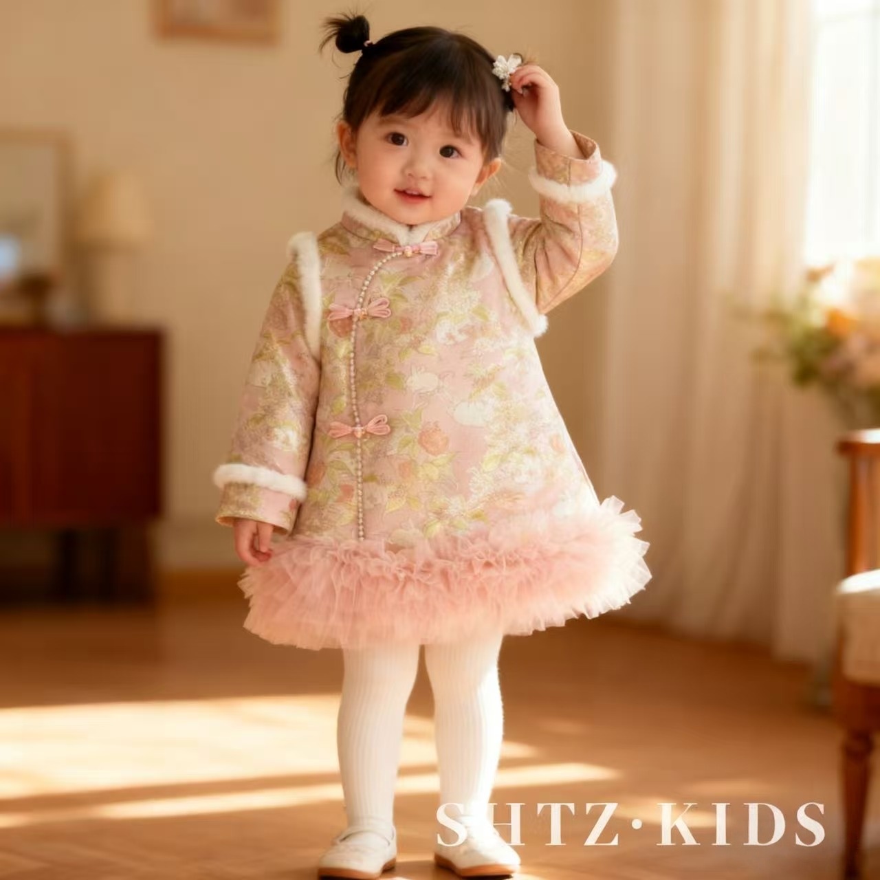 女童儿童旗袍拜年服2025冬季新款小童宝宝新中式洋气汉服新年加厚