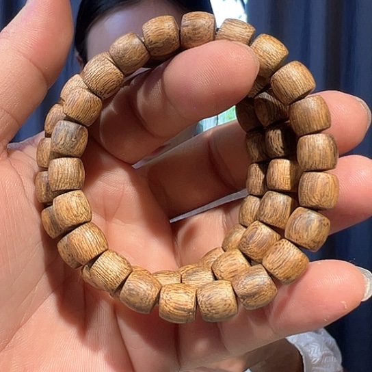 沉香手串白棋0.9多样性发货1条