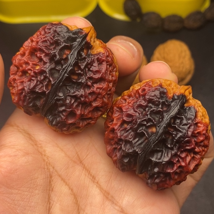 文玩核桃吊坠41尺铁绣球