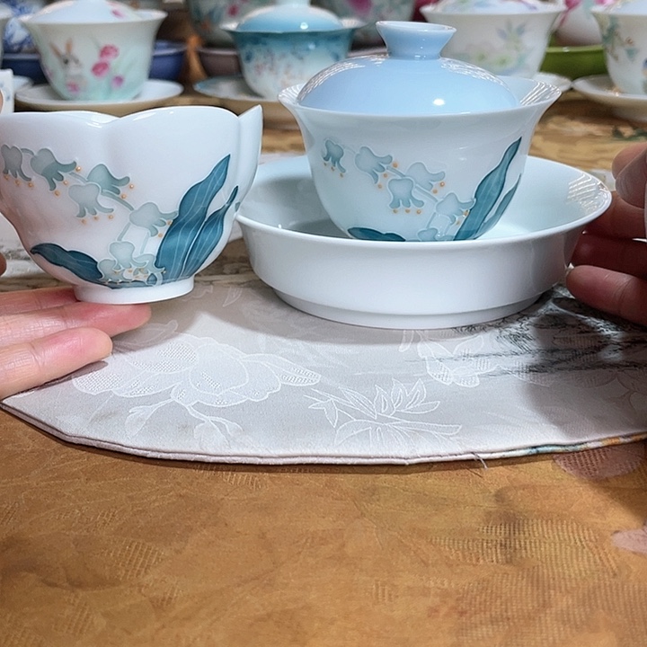 【闪购商品】瓷片铃兰幽梦盖碗➕宽口杯➕壶承