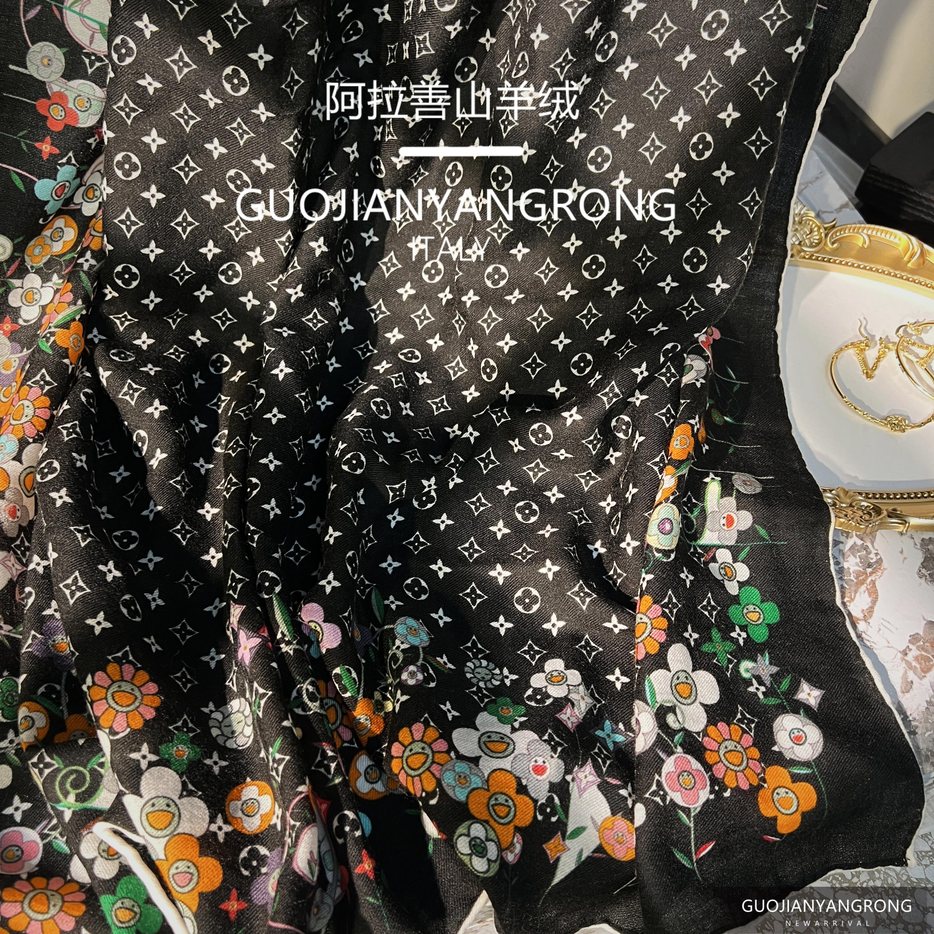 GUOJIAN【路易绮花】意大利设计碎花气质女士高端山羊绒披肩围巾