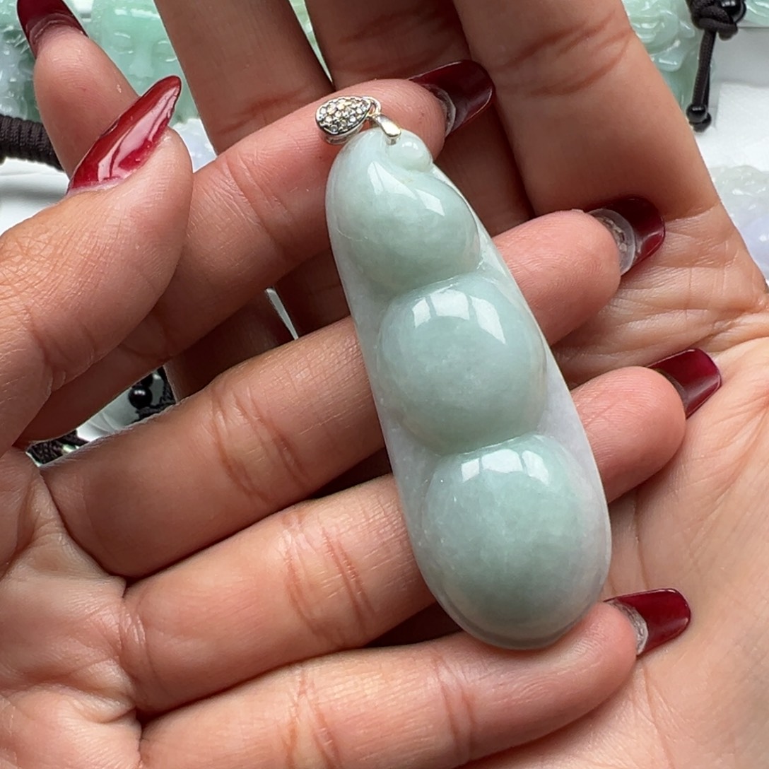 翡翠颈饰银S925镶嵌福豆