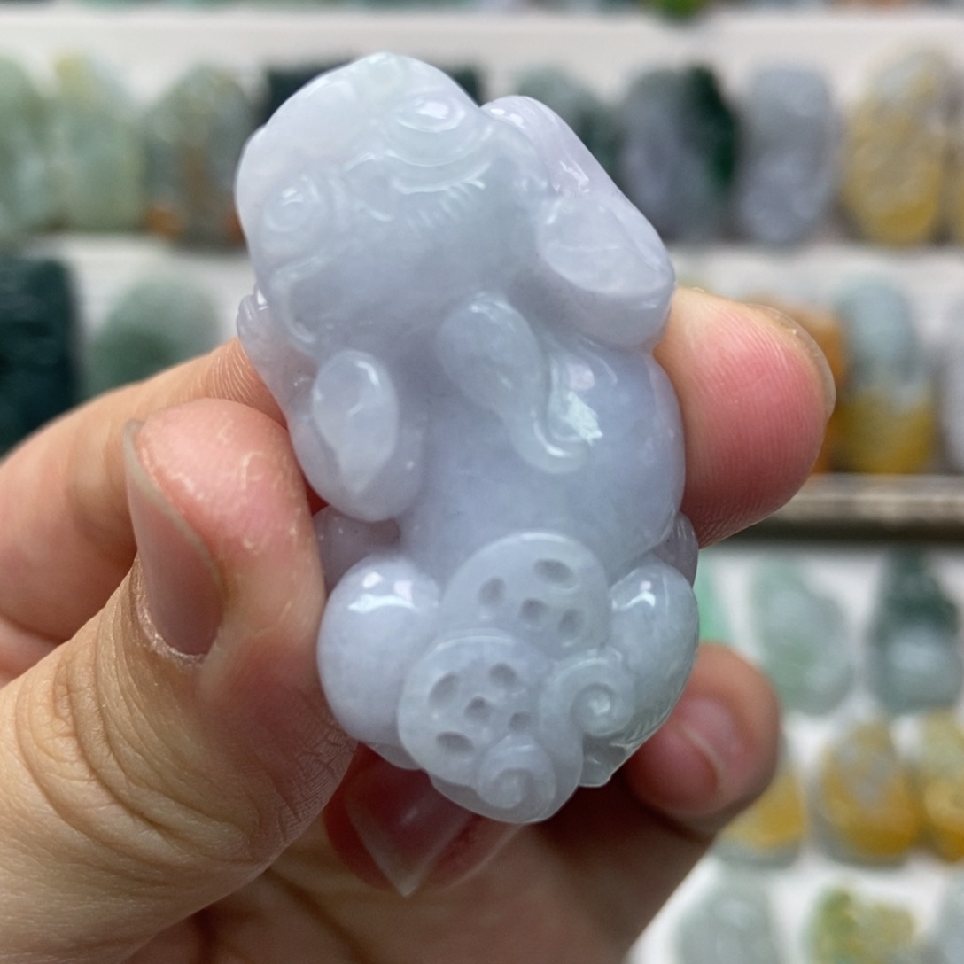 翡翠未镶嵌吊坠(赠链)