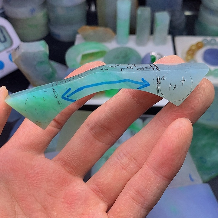 定制翡翠未镶嵌煤****来料子