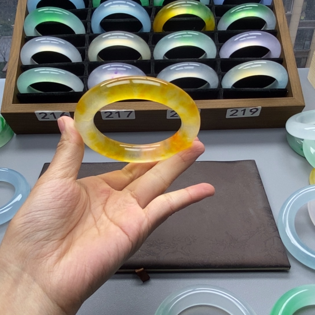 ℒ***₅玉时尚手镯58棒棒