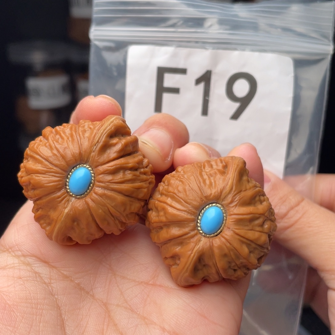 文玩核桃把件残****惜铁锤38