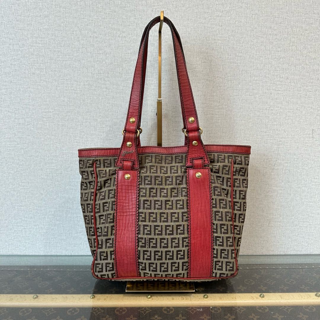 95新 FENDI/芬迪 老花双F水桶手提单肩托特包 06110