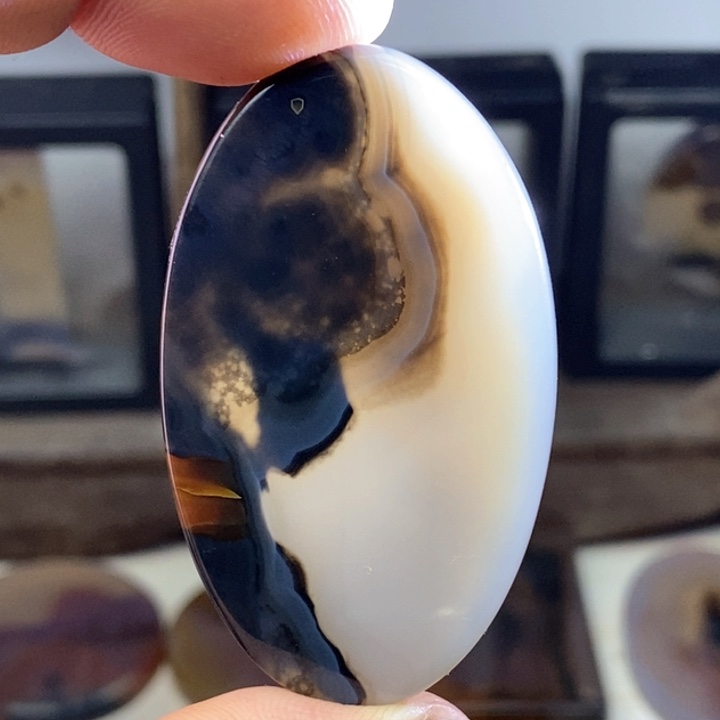 玛瑙/玉髓颈饰未镶嵌