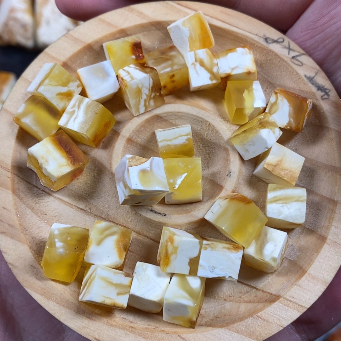 定制琥珀未镶嵌琥珀蜜蜡原石定制