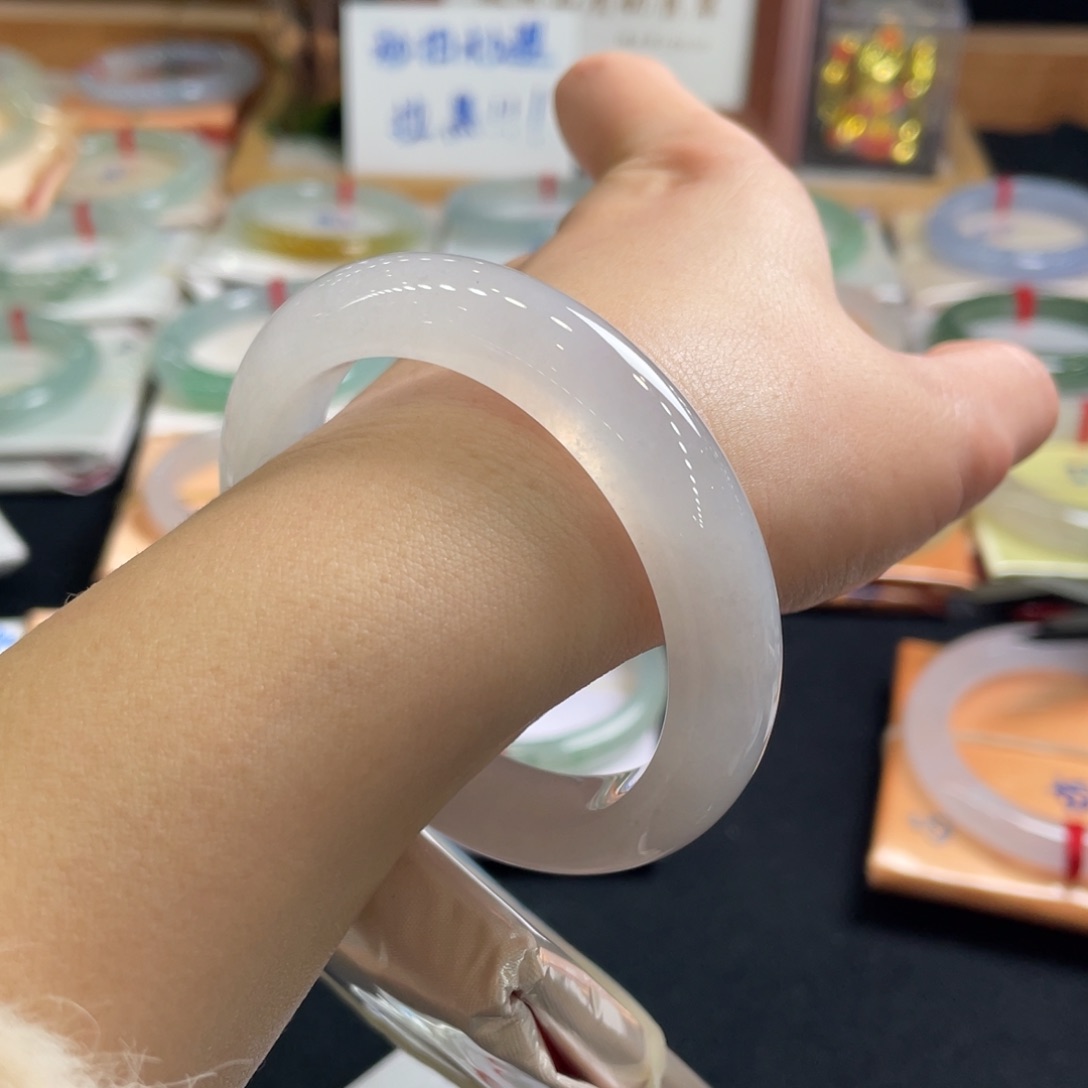 翡翠手镯未镶嵌53正圈