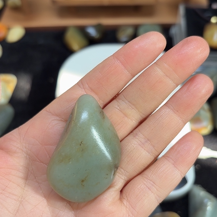 b***l和田玉（糖玉）未镶嵌挂件