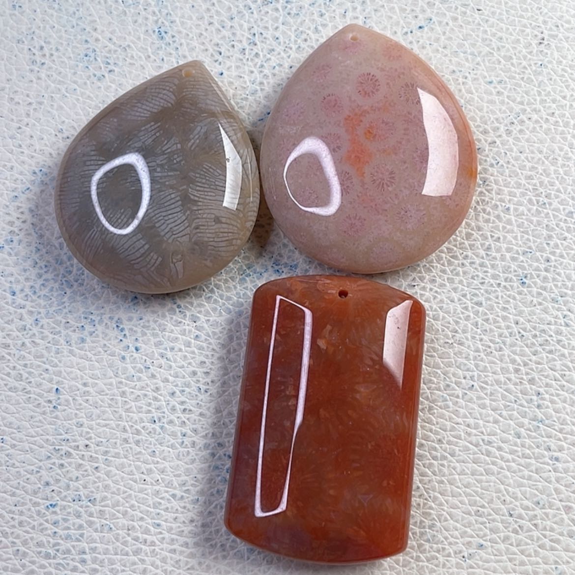 【闪购商品】硅化玉吊坠(赠链)未镶嵌